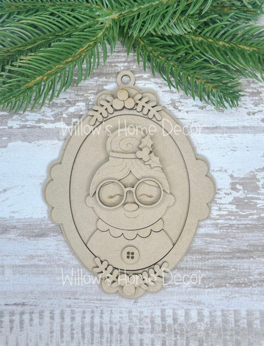 Mrs. Claus Ornament - 12 Days of Christmas - DAY 5