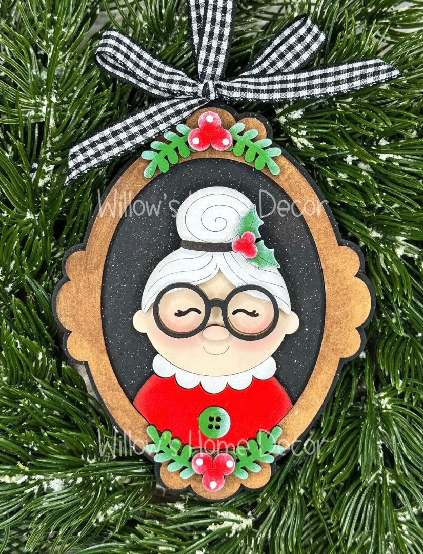 Mrs. Claus Ornament - 12 Days of Christmas - DAY 5